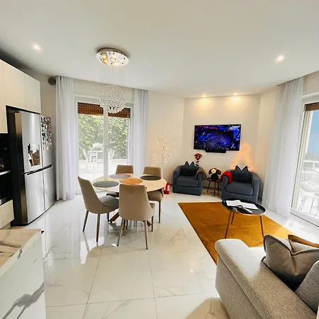 Vanecia's Luxury Sanremo