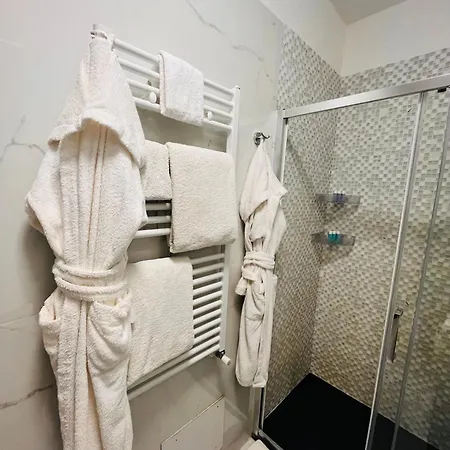 Vanecia's Luxury Apartment *