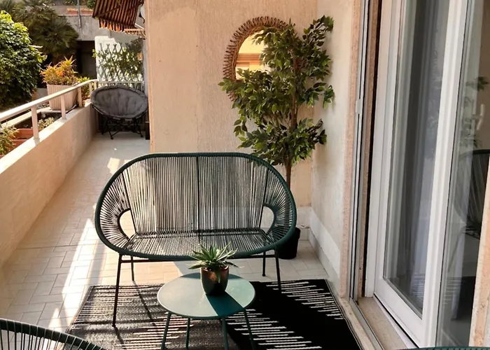 Апартаменты Vanecia's Luxury Санремо