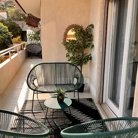 Апартаменти Vanecia's Luxury Санремо