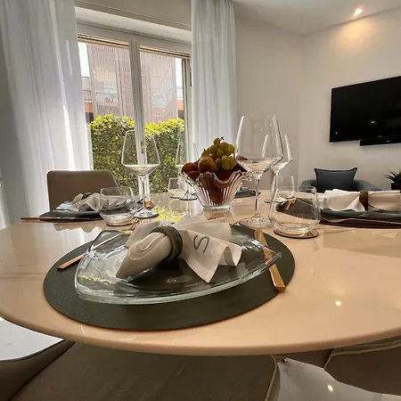 Vanecia's Luxury * San Remo