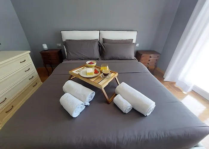 Vanecia's Luxury Apartment